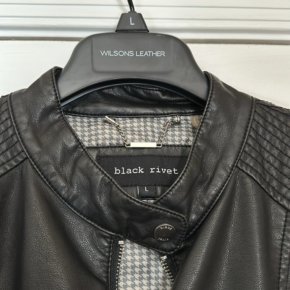 Black Rivet leather jacket - Picture 3 of 3